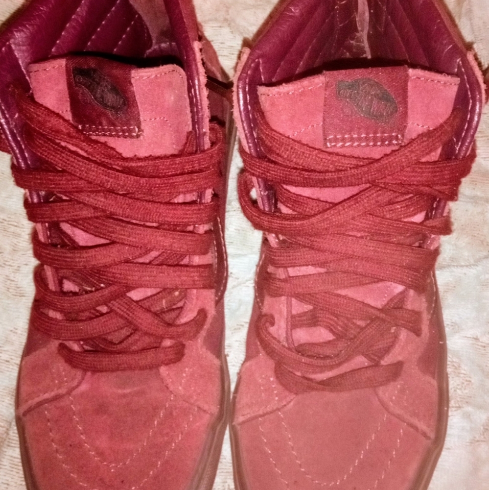 Vans Sk8-Hi Women's Size 7 Maroon Felt Zipper up back Hi top Skate Shoes